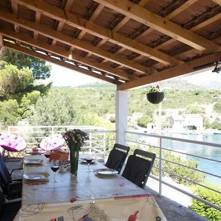 Magazin- One Bedroom With Terrace And Sea View Slano