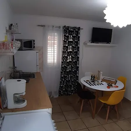 Nyaraló Magazin- One Bedroom With Terrace And Sea View